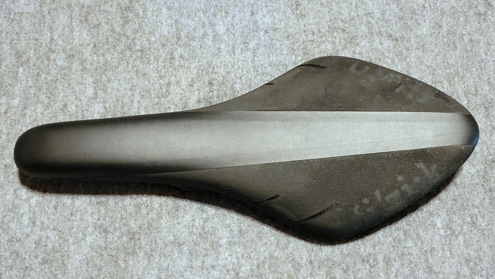 175 Grams! Fizik Arione R1 Carbon Rail Regular Saddle Fi&rsquo;zi:k 304 X 126 mm