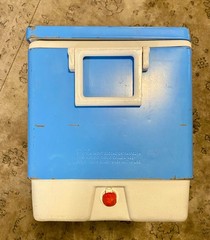 VINTAGE COLEMAN COOLER 1989 METAL PLASTIC STEEL BELTED 54 ROUGH SHAPE USA *READ*