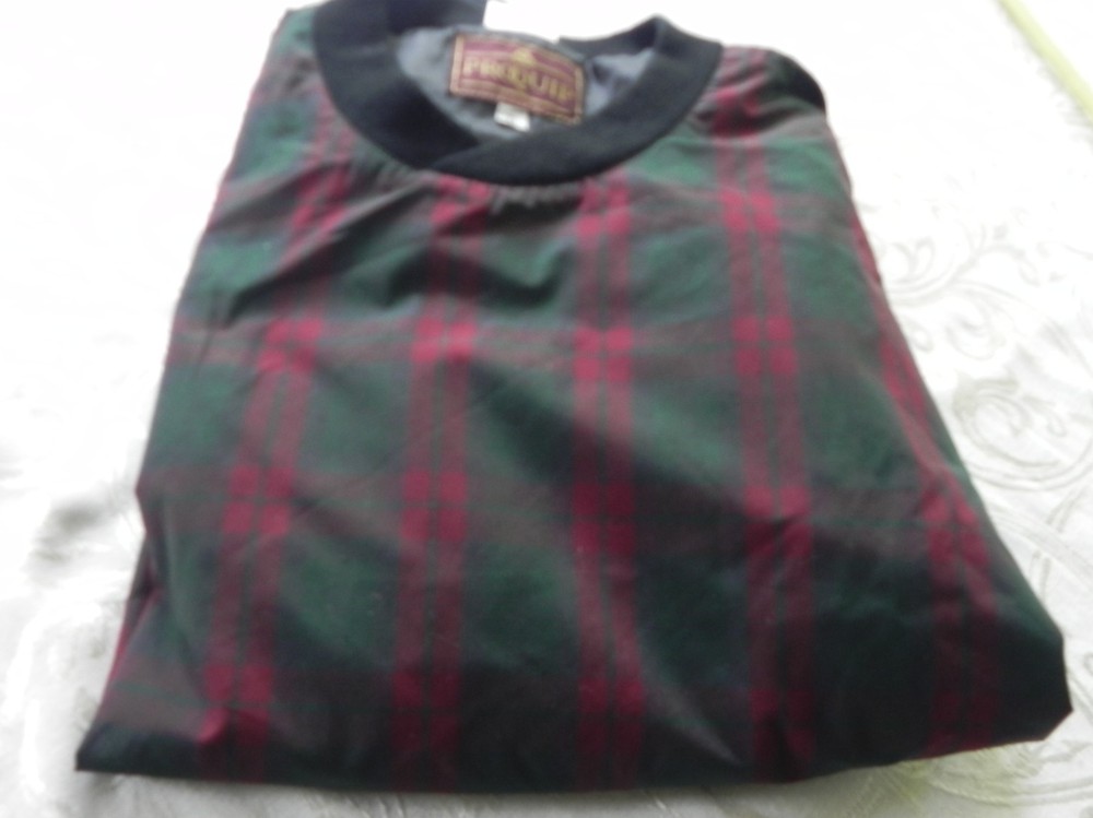VTG Men&rsquo;s PROQUIP V Neck Wind Weather Pullover Red Green Plaid Black Trim XL