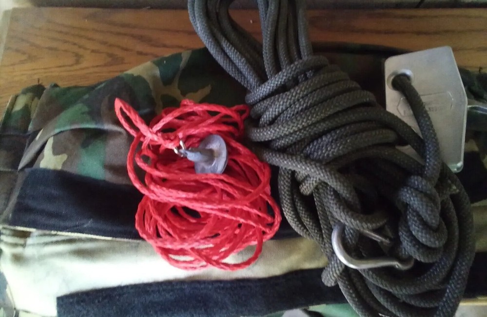 Climbing/Hunting Rope with camo padded backpack And Heavy Duty Clasp And More