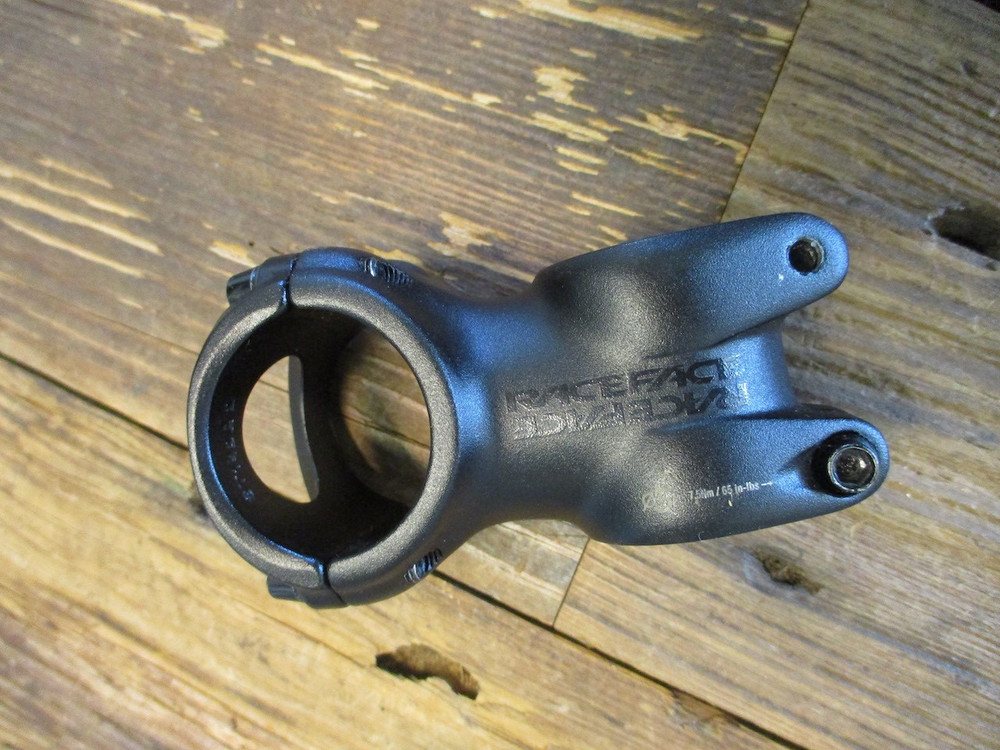 RaceFace stem, black, 50mm length, 6-degree rise, 35mm clamp