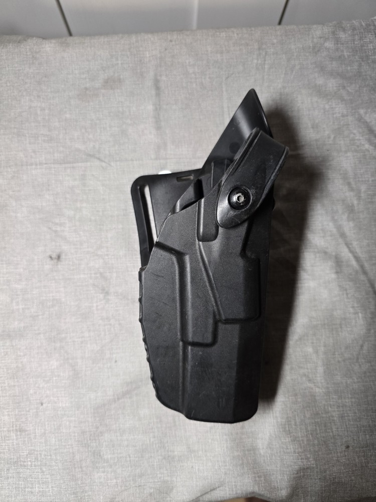 Safariland 7360-835 Duty Holster Glock 17 22 Gen 5 RH ALS/SLS Black