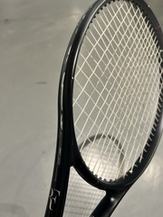 Wilson RF 01 STRUNG 4 1/4 ( Tennis Racket Federer 98 sq inch 10.6oz 300g 16×19 )
