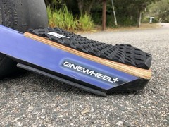 Onewheel XR Traction Pad Set – Black (Stock Foot Pad Compatible)