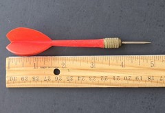 Vintage Plastic Steel Tip Darts (9) Brass Barrel 5&Prime; 8g Taiwan Yellow Green & Red