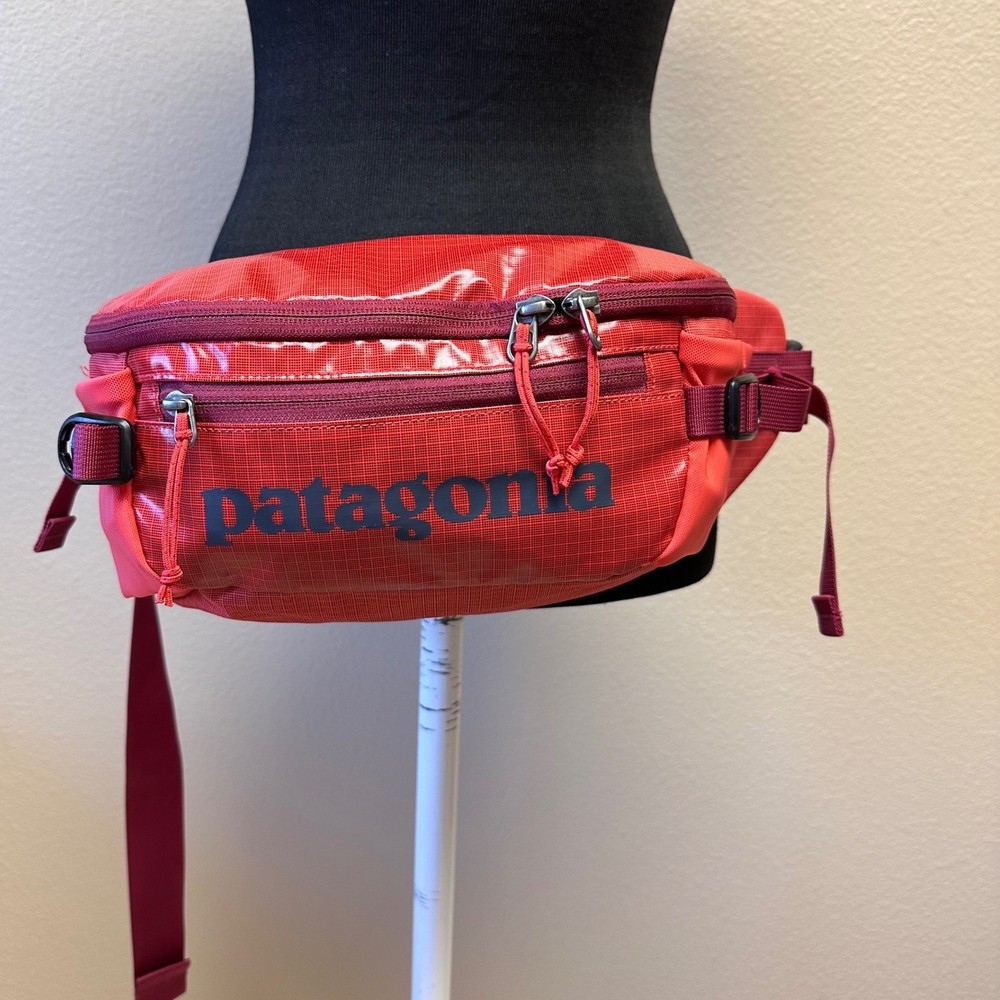 Patagonia Black Hole Waist Pack 5L Red Ripstop Hip Belt Bag NWOT UNISEX