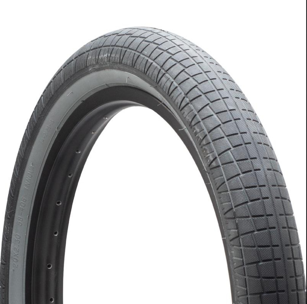 20 x 2.3 Innova Street Tire – 2 Pack