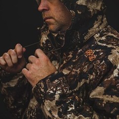 VEIL CAMO Men’s Insulated Waterproof Chaos Hunting Parka