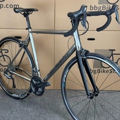 Van Nicholas Titanium Road Bike, (Electronic) Ultegra Di2 11-speed, Carbon Fork