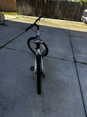 Trek 3700 Mountain Bike 26 in Wheels 17 in Frame 21-Speed V-Brake Kickstand