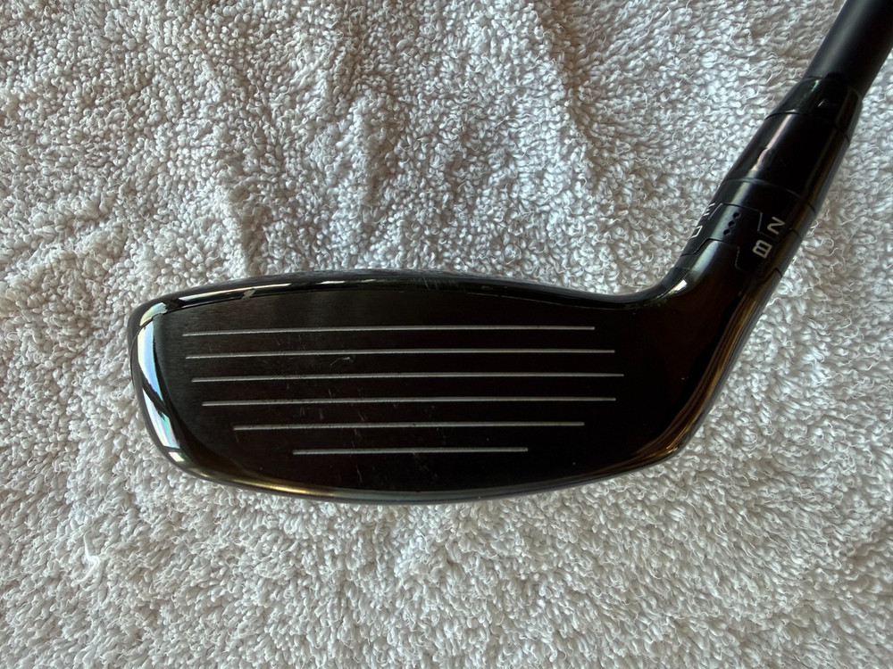 Titleist GT2 18 Degree Hybrid. Stiff Tensei Blue 65.