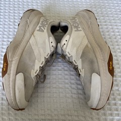 Hoka Transport Womans 9.5 White Running, Jogging, Walking Trail Shoes vibram