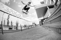 Globe G2 Never Made 8.0&Prime; La Vie En Rose – Above Skateboard Street Complete NEW!