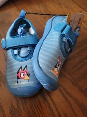 Brand New Unisex Kids Water/summer shoes