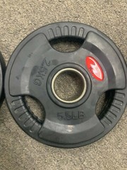 Preowned Pair of 2.5KG/5.5LB Barbell Weight Plates