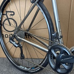 Van Nicholas Titanium Road Bike, (Electronic) Ultegra Di2 11-speed, Carbon Fork