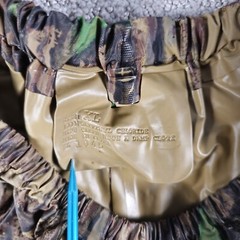 Realtree Camouflage 100% Polyvinyl Chloride Waterproof Pants Men’s XL