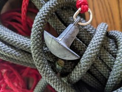 Climbing/Hunting Rope with camo padded backpack And Heavy Duty Clasp And More