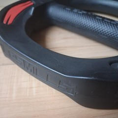 Les Mills Weight Plate, Gen 1 – One 2.5kg (5.5 lb)