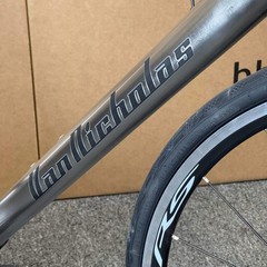 Van Nicholas Titanium Road Bike, (Electronic) Ultegra Di2 11-speed, Carbon Fork