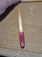 VINTAGE FISHING LURES UNKNOWN SINGLE HOOK RED & WHITE LEAD BODY