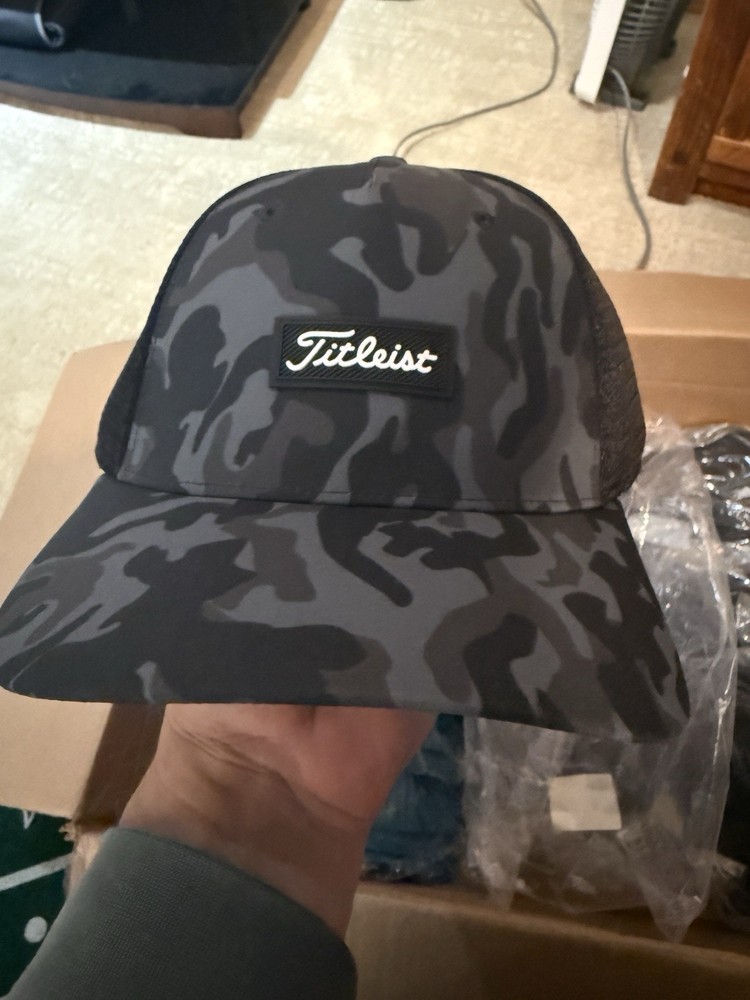 Titleist Golf Monterey Hat Mens L/XL Flex Band Black Camo Mesh Back Cap NEW