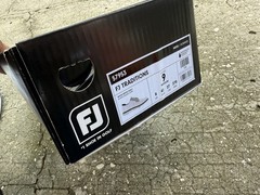 FOOTJOY TRADITIONS WHITE/WHITE/GREY PREVIOUS SEASON SIZE 9 MEN