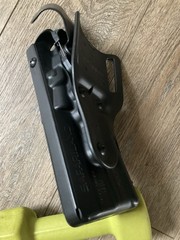 SAFARILAND 7360-28325 ALS/SLS Lvl 3 DUTY HOLSTER GLOCK 17 (19 34 Gen 5) W/ LIGHT