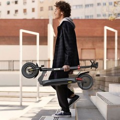 Electric Scooter Adult 800W 25MPH Max Speed 25Miles Long Rang Off Road E Scooter