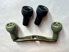 [ US Seller ] DRT VARIAL 117 OD Green (Blast Green) Custom Reel Handle – Used