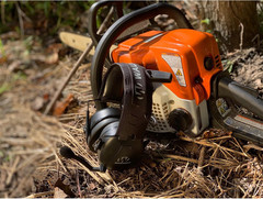 Bluetooth Earmuffs 25dB Hearing Protection with Mic for Shooting Hunting Use