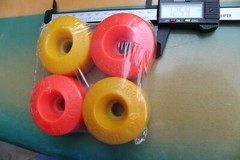 WIZARDS Neon Pink / Yellow 64mm 37mm 1980&rsquo;s W1 Vintage Set 4 SKATEBOARD WHEELS