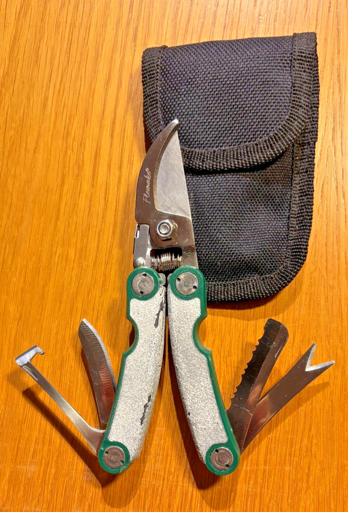 FLEXRAKE SURECUT Pocket Multi-Function Gardening Tool