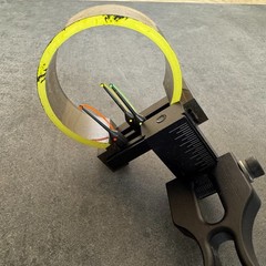 Generic 3 Pin Fiber Optic Bow Sight w/ Oversized Yellow Ring Guard – Used