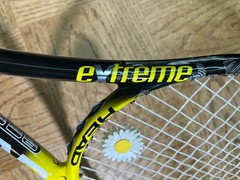 HEAD Extreme MP 100, Grip 4 1/2, 16 X 19 String Pattern, 300 G / 10.6 OZ.