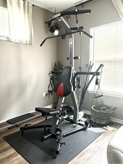 Bowflex Xtreme 2 SE Adjustable Ergonomic Home Gym Chest Press Lat Pulldown
