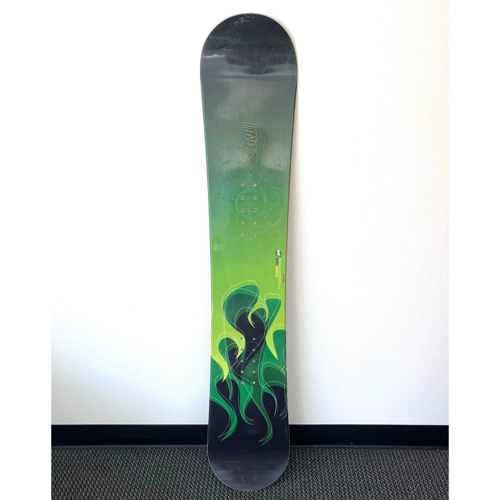 GNU Form 160 Snowboard Green/Black Made in USA 160 cm/61.5&Prime;