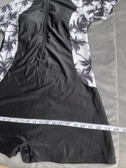 Unbranded Women’s Short Sleeve, Shorts 1pc 3/4 Zip Up Surfing Swim Suit Sz 4XL
