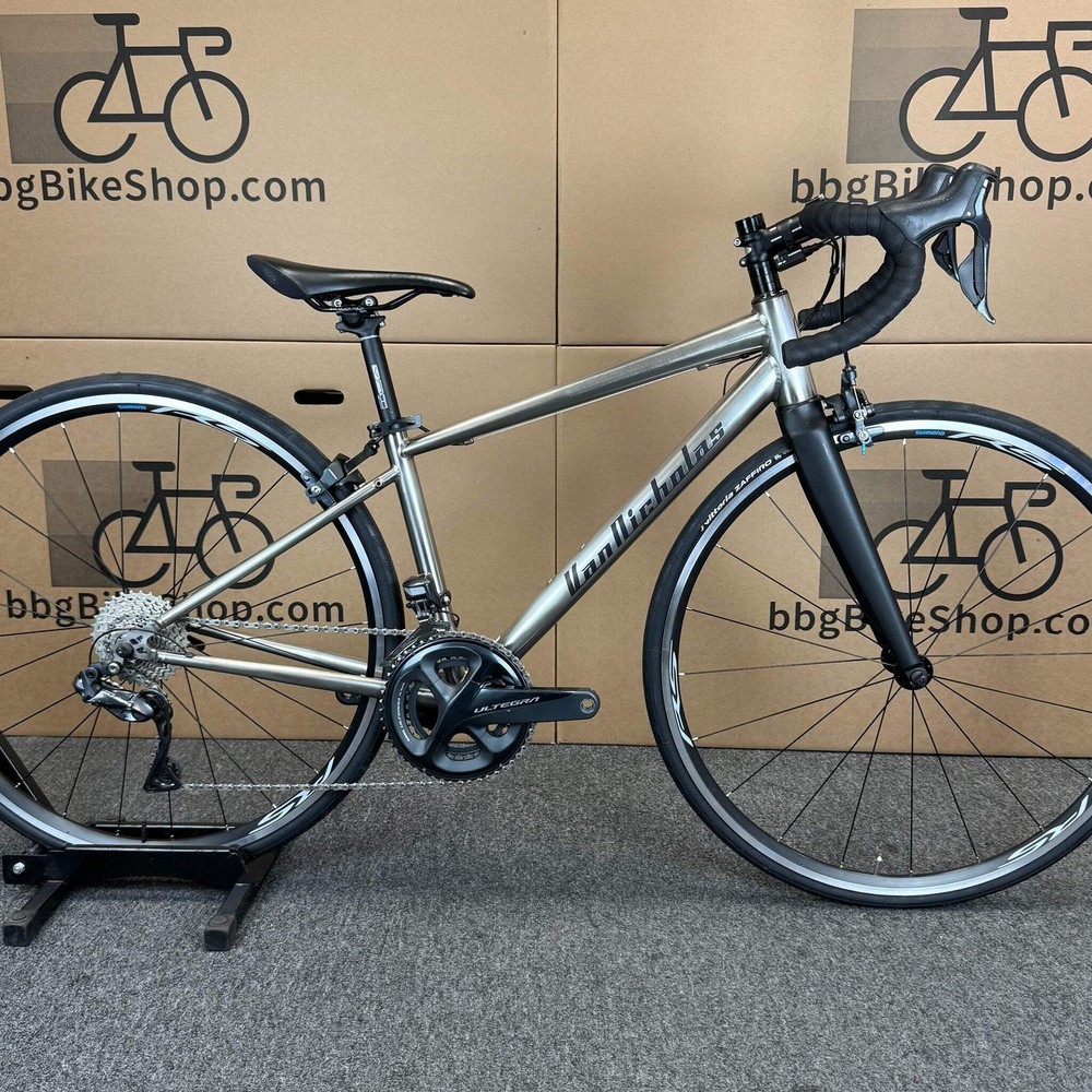 Van Nicholas Titanium Road Bike, (Electronic) Ultegra Di2 11-speed, Carbon Fork