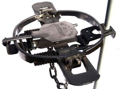 (12) HAGz Bracket – Multi Use Trap Stabilizer, Stake Swivel & Slide Drowner Lock