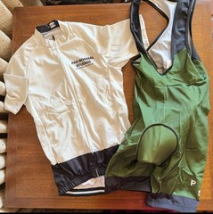 UNBRANDED GENERIC Women’s Cycling Bib Shorts Jersey KIT Xsmall XS READ