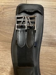 24” Ergonomic Dressage Girth, Elbow Relief