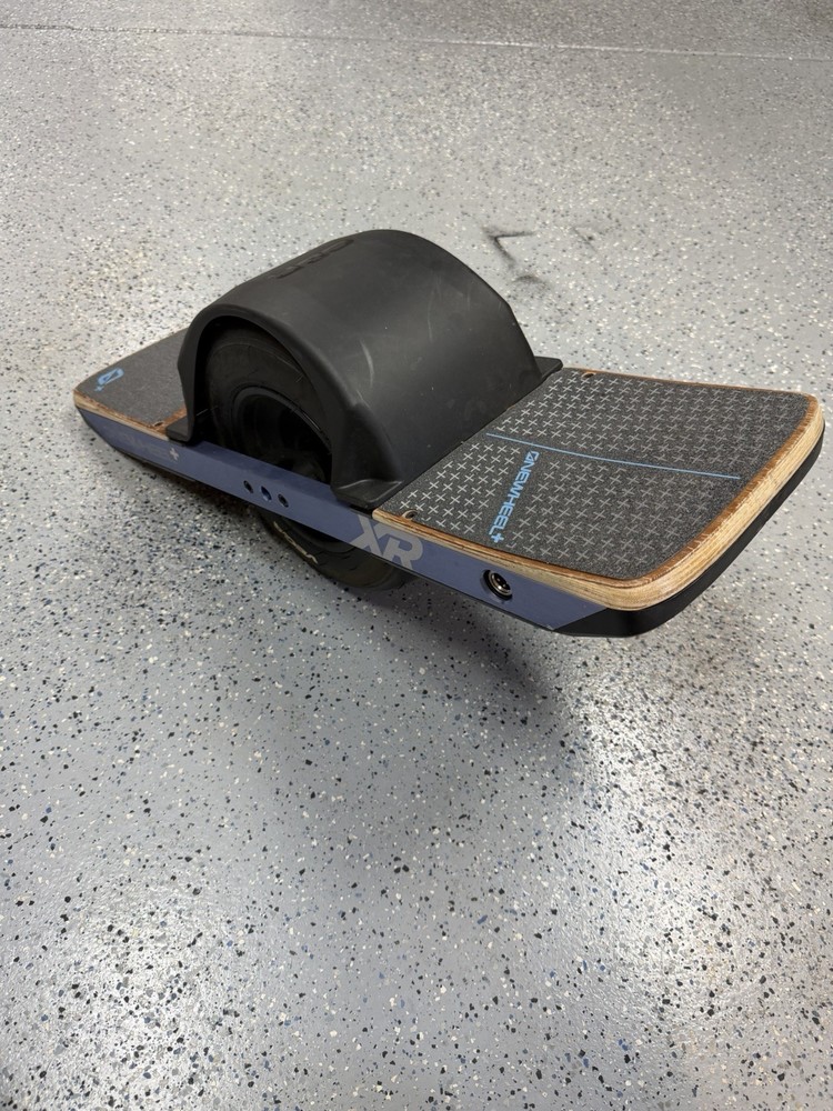 Onewheel XR Electric Skateboard 22 Miles With Charger