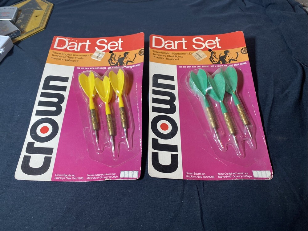 Vintage Plastic Steel Tip Dart Set of 6 Brand New Unopened Nos Crown Brand