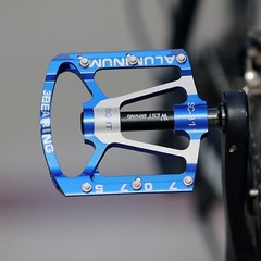 WEST BIKING Bicycle Pedals 3 Sealed Bearing Aluminum MTB Road Bike Pedal Blue