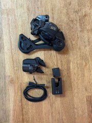 Shimano Deore XT M8250 Di2 Wireless Kit