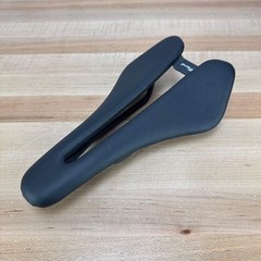 New Takeoff Berk Dila 2x Padded Artificial Leather 7x9mm Carbon Rails 140 Saddle