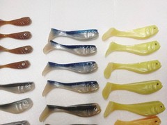 HAND POURED SOFT SWIMBAIT LURES, LOT OF 34, ASSORTD COLORS, UNKNOWN MAKER