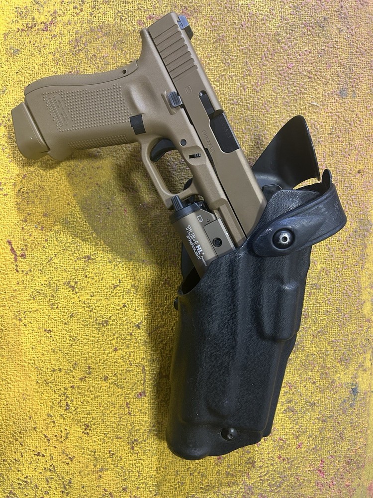 Safariland 6360 Lev3 STX Duty Holster Glock 17 19 19x 20 21 22 23 w/ Light RH