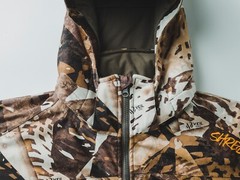 VEIL CAMO Men’s Insulated Waterproof Chaos Hunting Parka